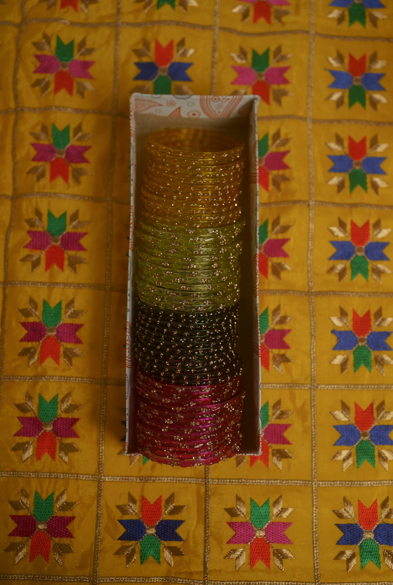 Jhalak | Glass Bangles Box