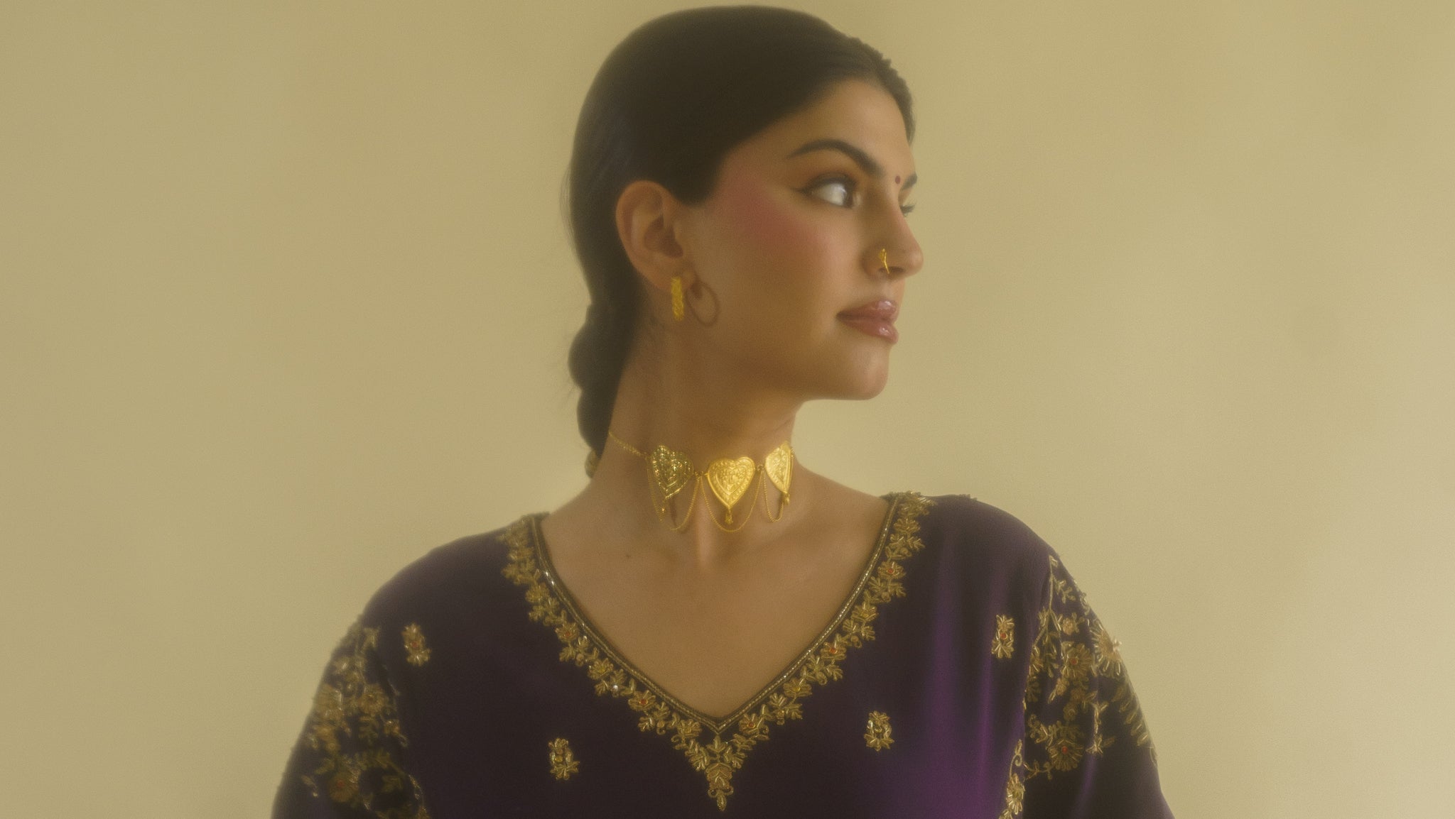 Dilnaaz Choker