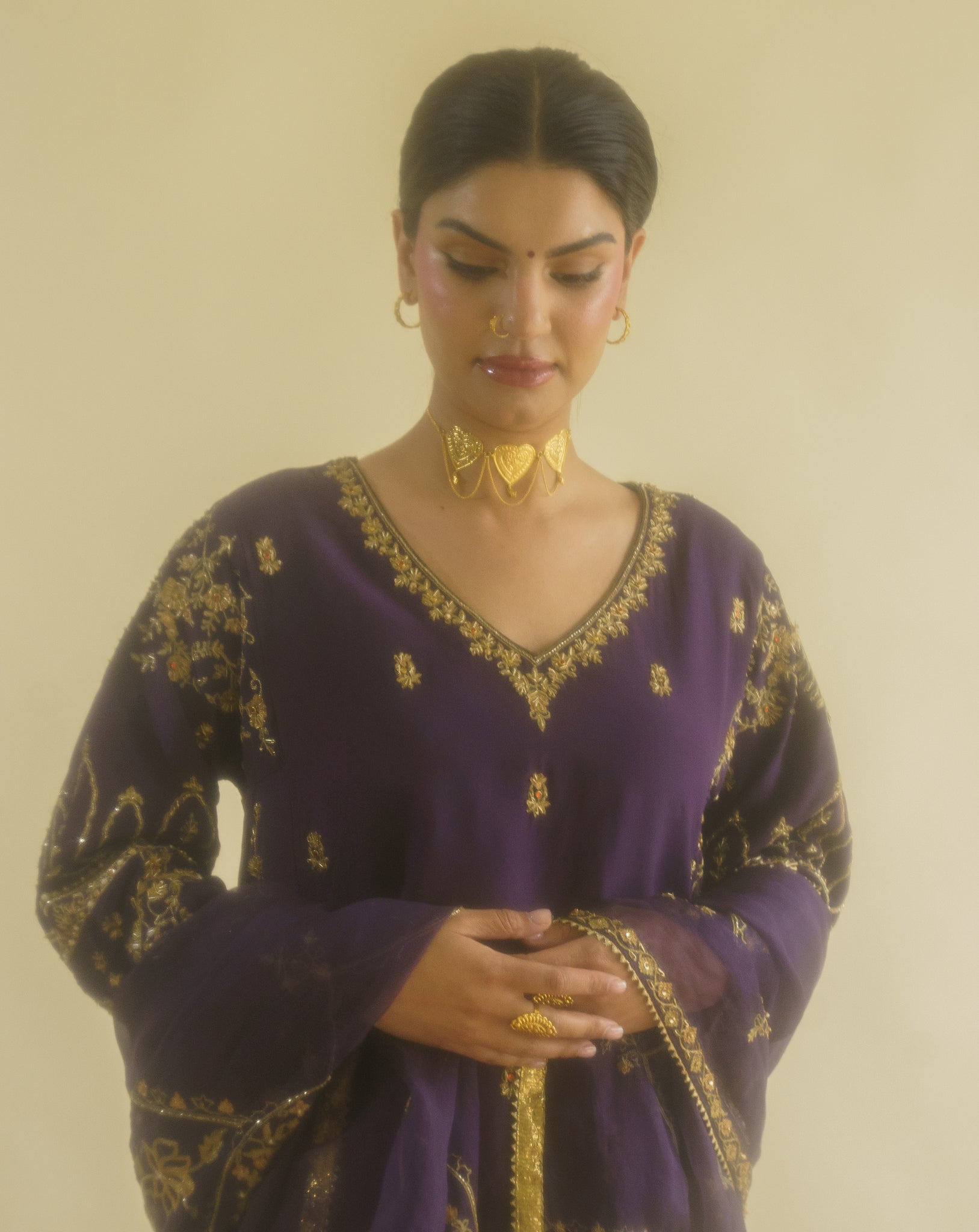 Dilnaaz Choker
